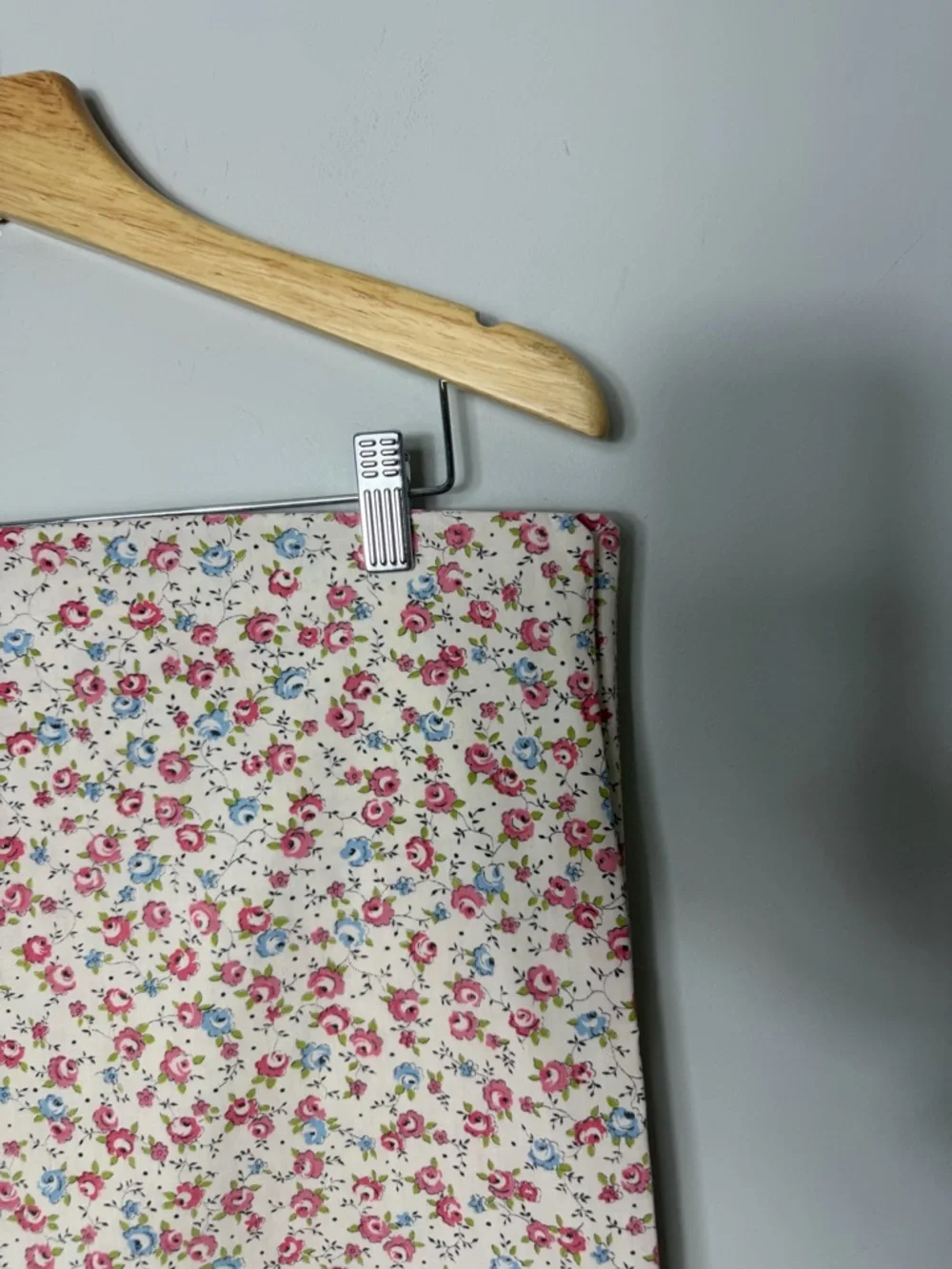 2 Vintage Springmaid Standard Floral Pillow Cases